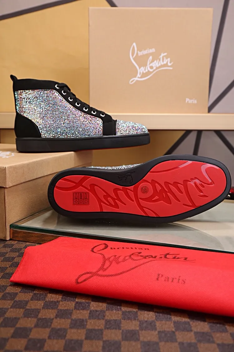 Ex-factory price 480. christian louboutin (CL red sole shoes) counter hot diamond series, high-top casual sneakers for couples 📢 📢 📢 Exclusive hot style release 🎈🎈💪 Movable latex feet 👻 Finished outsole sewing line [satisfied] 😝Female 35-40# Male 38#-46, global supply😝 [Top version]: original imported cowhide upper, top original leather lining, original molded TPU outsole, original 1:1 detail processing, original shoe last, large quantity available from stock,